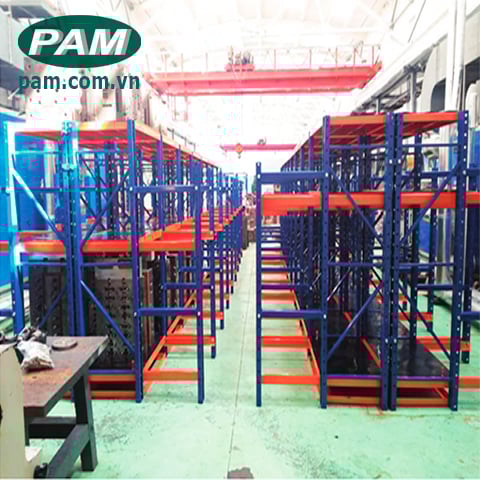 kho bảo quản khuôn với giá để khuôn