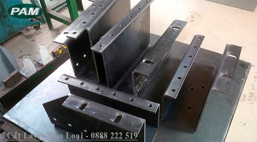 căt laser khung thép nhẹ dày 6 mm